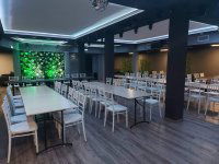 Eladó üzlethelyiség