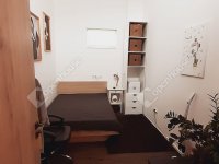 Eladó családi ház, Ajkán 299 M Ft, 5 szobás