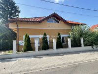 Eladó üzlethelyiség