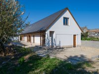 Eladó családi ház, Sóskúton 190 M Ft, 5 szobás