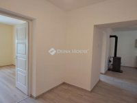 Eladó családi ház, Bakonyán 38.5 M Ft, 2 szobás