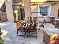 Eladó családi ház, Szentendrén 339 M Ft, 10 szobás