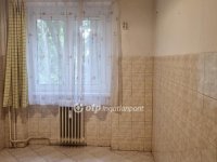 Eladó téglalakás, Dunaújvárosban 34 M Ft, 2 szobás