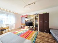 Eladó panellakás, Pécsett 39.9 M Ft, 1+1 szobás