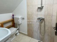 Eladó családi ház, Ádándon 98 M Ft, 5 szobás