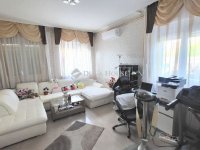 Eladó családi ház, Érden 160 M Ft, 7 szobás