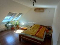 Eladó téglalakás, Székesfehérvárott 75 M Ft, 5 szobás