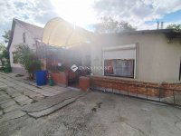 Eladó családi ház, Vecsésen 73 M Ft, 5 szobás