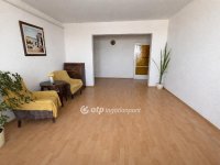 Eladó panellakás, Győrött 49.9 M Ft, 2 szobás