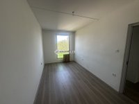 Eladó panellakás, Pécsett 47.9 M Ft, 3 szobás