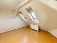 Eladó téglalakás, Kecskeméten 69.9 M Ft, 6 szobás