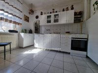 Eladó családi ház, Pápateszéren 43.99 M Ft, 2 szobás