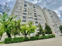 Eladó panellakás, Szolnokon 30 M Ft, 2 szobás