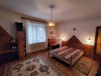 Eladó családi ház, Szentgotthárdon 89.9 M Ft, 8 szobás