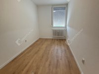 Eladó téglalakás, Tatabányán 38.99 M Ft, 3 szobás