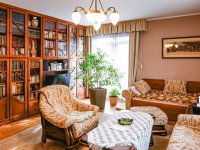 Eladó családi ház, Pécsett 170 M Ft, 1 szobás