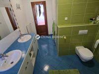 Eladó családi ház, Diósdon 175 M Ft, 4+1 szobás