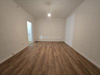 Eladó panellakás, Pécsett 39.9 M Ft, 2 szobás