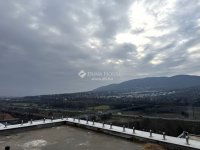 Eladó téglalakás, III. kerületben 145 M Ft, 2 szobás