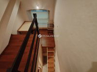 Eladó üzlethelyiség, VI. kerületben 440 M Ft