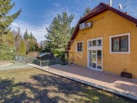 Eladó családi ház, Szentendrén 260 M Ft, 13 szobás
