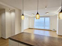 Kiadó iroda, VIII. kerületben, Corvin sétányon 750 E Ft / hó