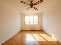 Eladó panellakás, III. kerületben 76.8 M Ft, 3 szobás