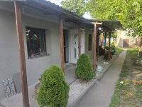 Eladó családi ház, Pécsett, Mohácsi úton 25 M Ft, 1 szobás