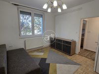 Kiadó téglalakás, albérlet