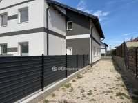 Eladó családi ház, Szigetszentmártonban 72.9 M Ft, 4 szobás