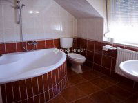 Eladó nyaraló, Debrecenben 550 M Ft, 16 szobás