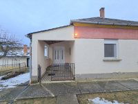 Eladó családi ház