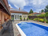 Eladó családi ház