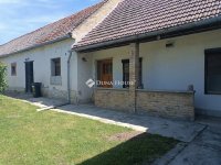 Eladó családi ház, Mezőkomáromban 42.2 M Ft, 4 szobás