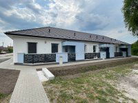 Eladó sorház, Cegléden 77.9 M Ft, 3 szobás