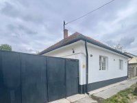 Eladó családi ház, Békéscsabán 39.9 M Ft, 3 szobás