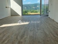Eladó családi ház, Esztergomban 148 M Ft, 4 szobás