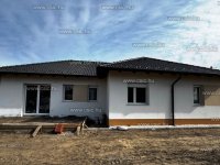 Eladó családi ház, Gödön 149.9 M Ft, 3+2 szobás