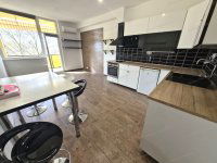 Eladó panellakás, Tatán 59.99 M Ft, 3 szobás