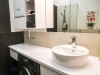 Eladó téglalakás, VI. kerületben 79.9 M Ft, 2 szobás