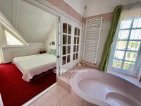 Eladó családi ház, Pencen 129.9 M Ft, 4+2 szobás