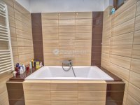 Eladó családi ház, Pilisszentkereszten 289 M Ft, 5 szobás