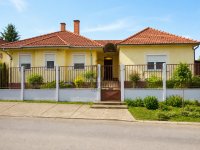 Eladó családi ház, Debrecenben 115 M Ft, 5 szobás
