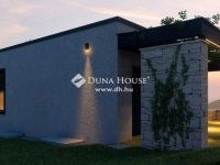 Eladó családi ház, Pécsett 381 M Ft, 4 szobás