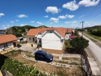 Eladó családi ház, Arlón 9.9 M Ft, 3 szobás