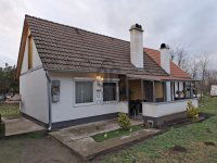 Eladó családi ház, Cegléden 29.9 M Ft, 1 szobás