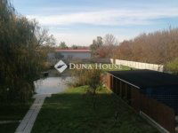 Eladó családi ház, Zsámbékon 164.99 M Ft, 5 szobás