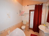 Eladó családi ház, Debrecenben 335 M Ft, 5+2 szobás