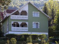 Eladó családi ház, Dunabogdányban 170 M Ft, 7 szobás