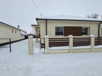 Eladó családi ház